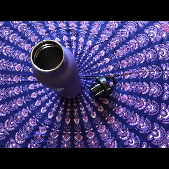 Hydroflask 21 oz Insulated Water Coffee Tea Bottle - Picture 2 of 3