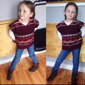 Toddler girl's poncho Old Navy 5T