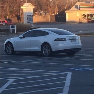 Meet your Posher, Khaleeq