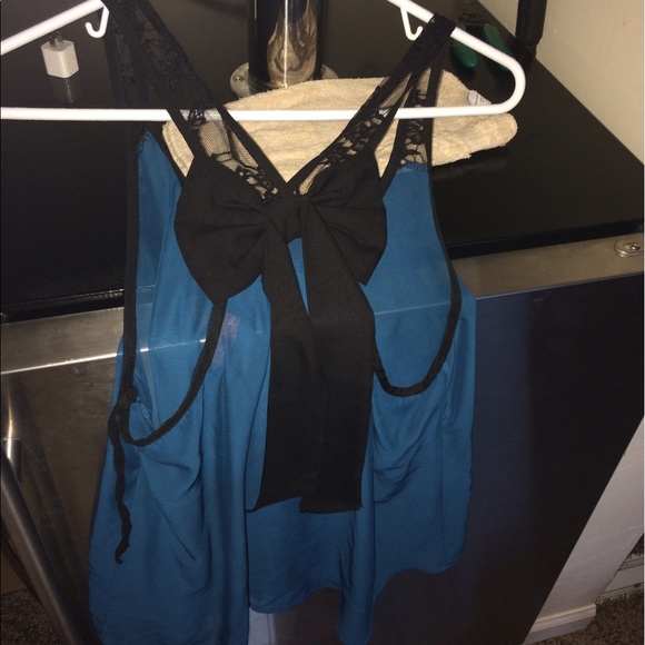 Thin see through cute dress shirt - Picture 2 of 2