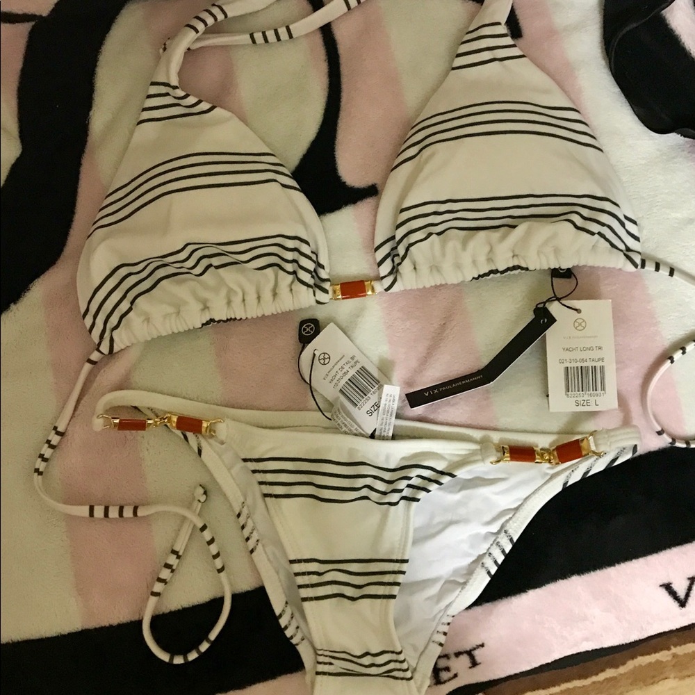 Bottom XS, top L