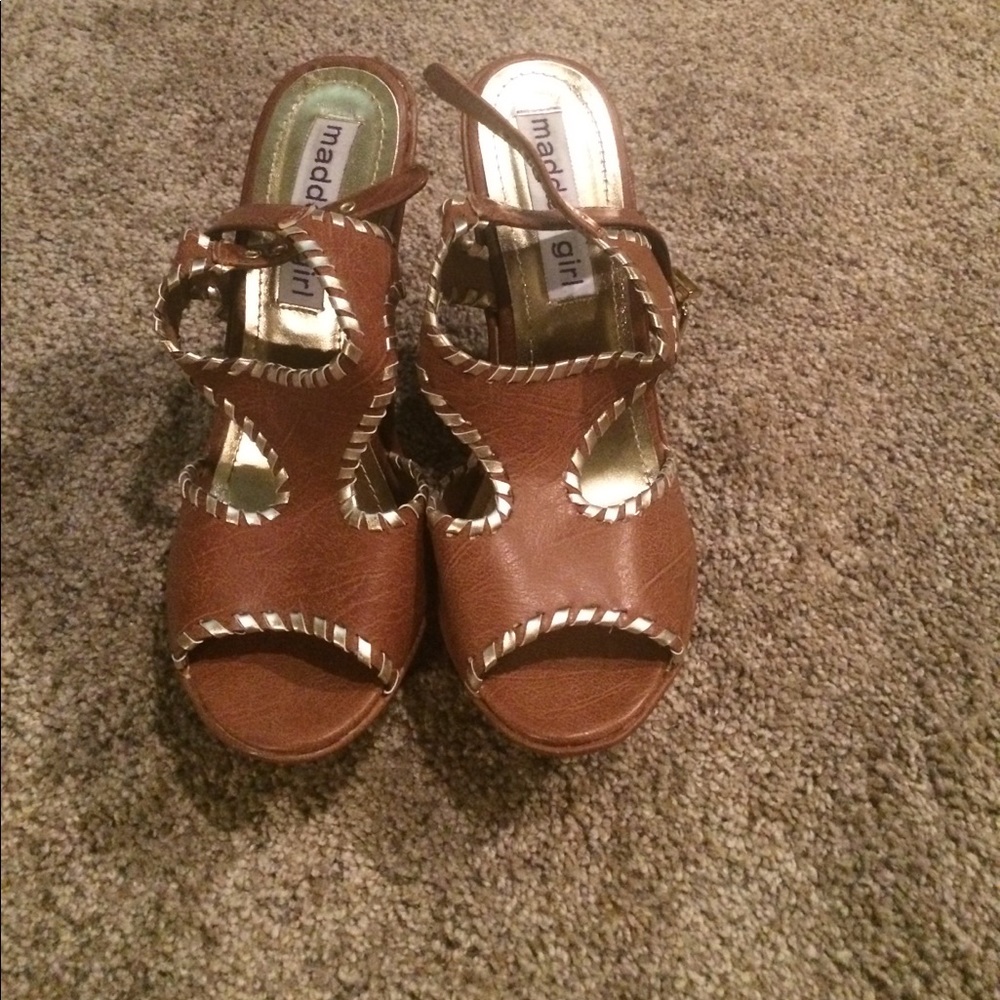 Madden girl wedges