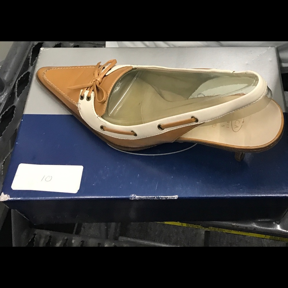 Shoe