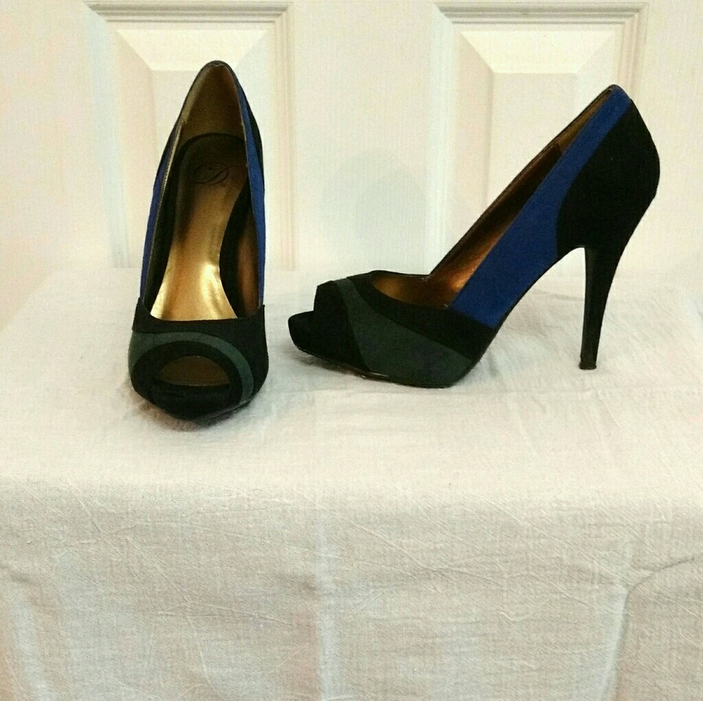 Peep Toe Pumps