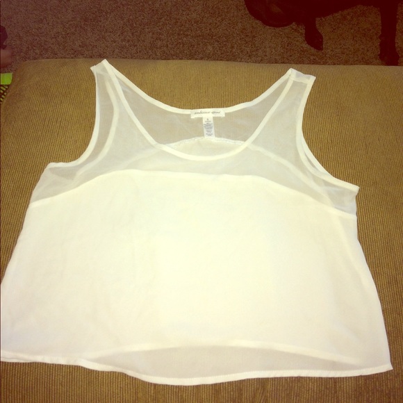 Silk white tank/crop top - Picture 1 of 1