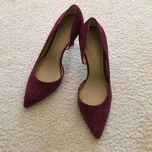 Women's size 8.5 Ann Taylor Suede pumps