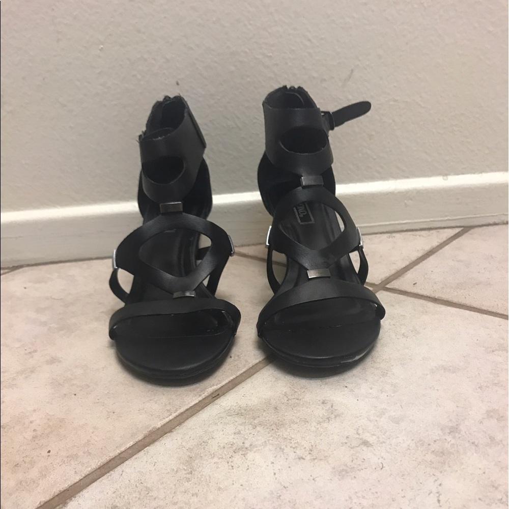 XOXO  Black Wedge Sandals  sz 5.5