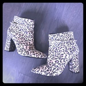 Heeled leopard booties