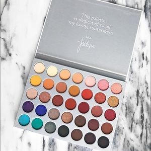 Morphe x Jaclyn Hill 35 Eyeshadow Palette IN HAND