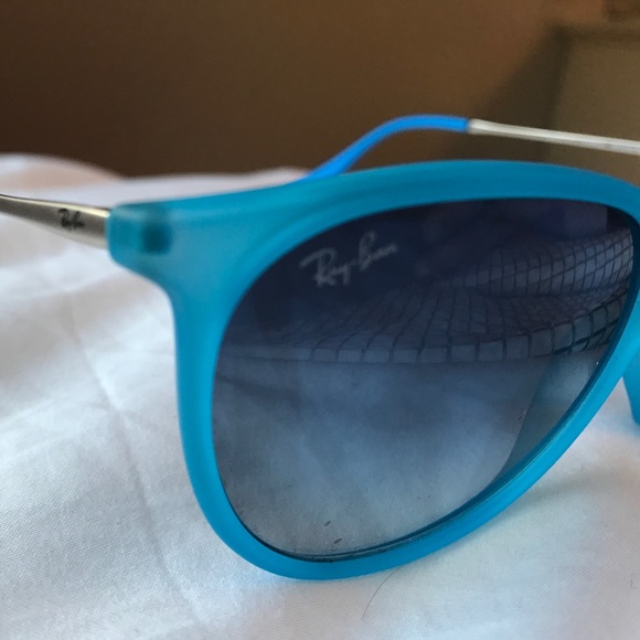 Round rim raybans - Picture 4 of 5