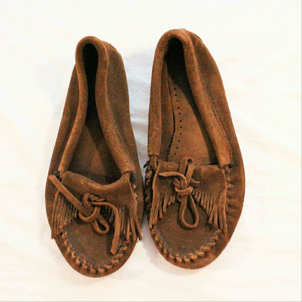 Minnetonka brown moccasins