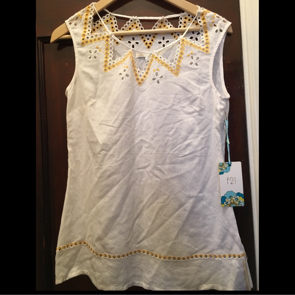 Sleeveless blouse