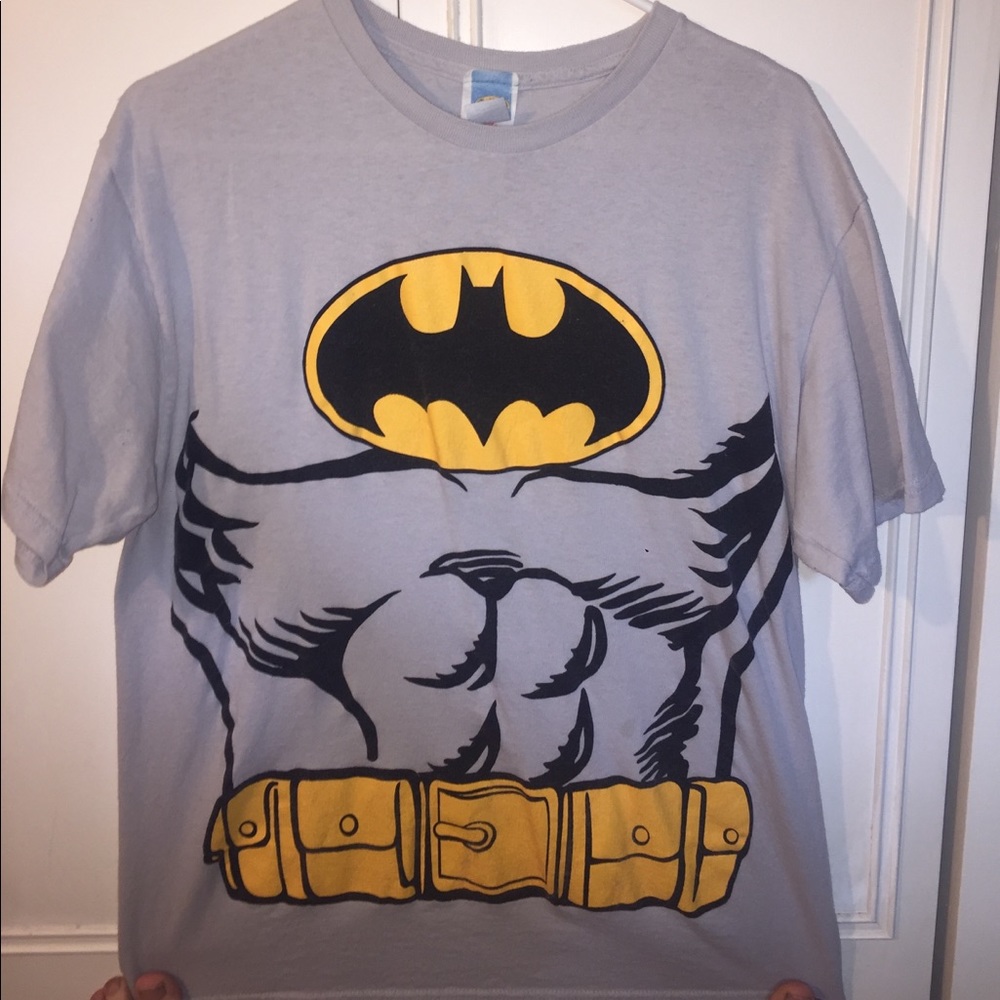 Batman T-shirt with cape!