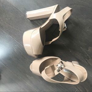 Nude Steve Madden peep toe pumps