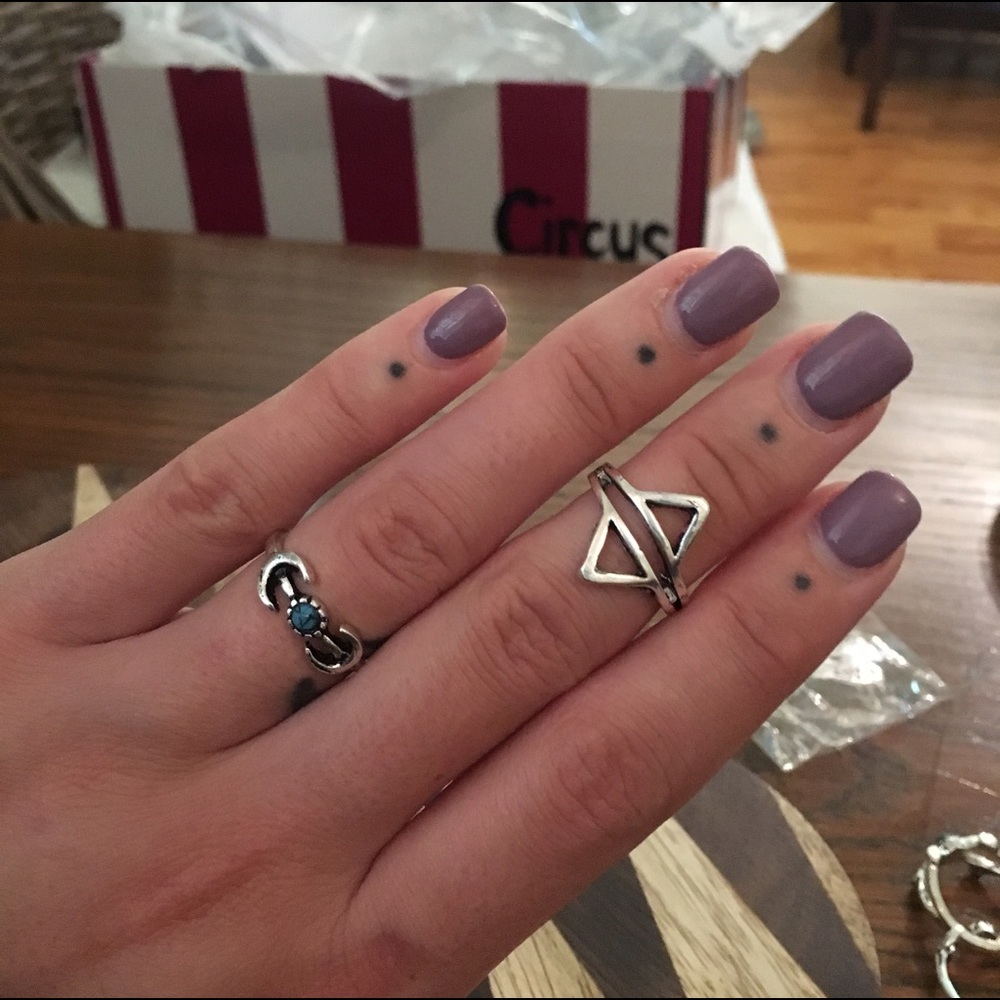 NWT boho Midi triangle ring silver one size