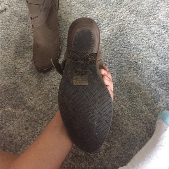 Booties - Picture 3 of 4