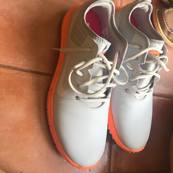 Nike Shoes - Nike sneakers