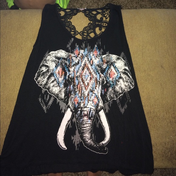 Elephant tee - Picture 1 of 2