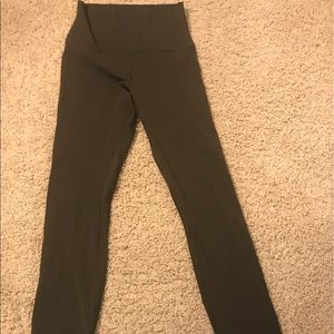 VEUC Align pant II in Dark Olive