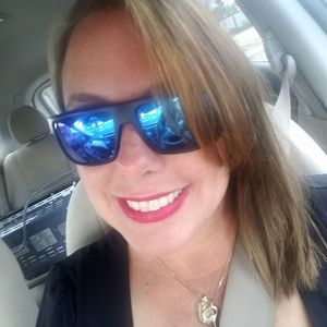 Meet your Posher, Dara