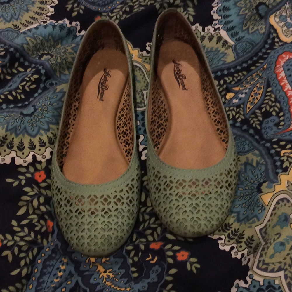 NWOT Lucky brand teal laser cut flats