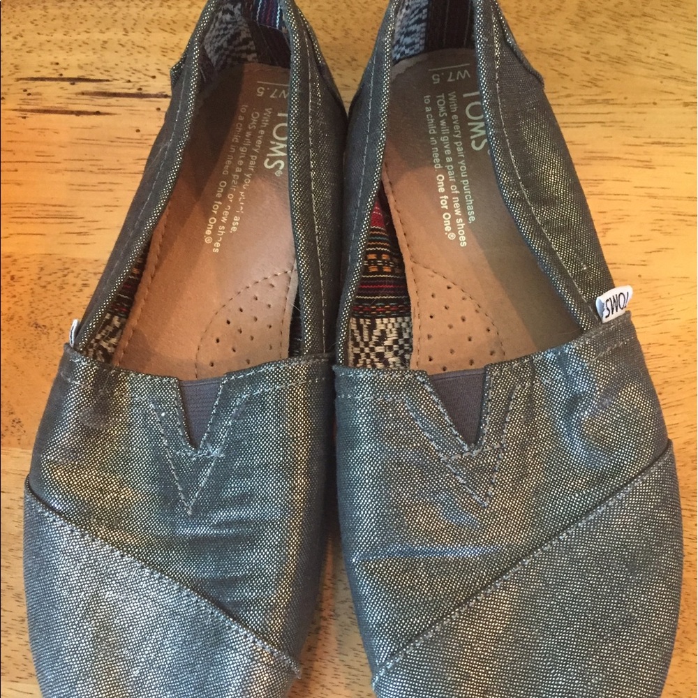 Women's Gray TOMS.  Size 7.5. EUC
