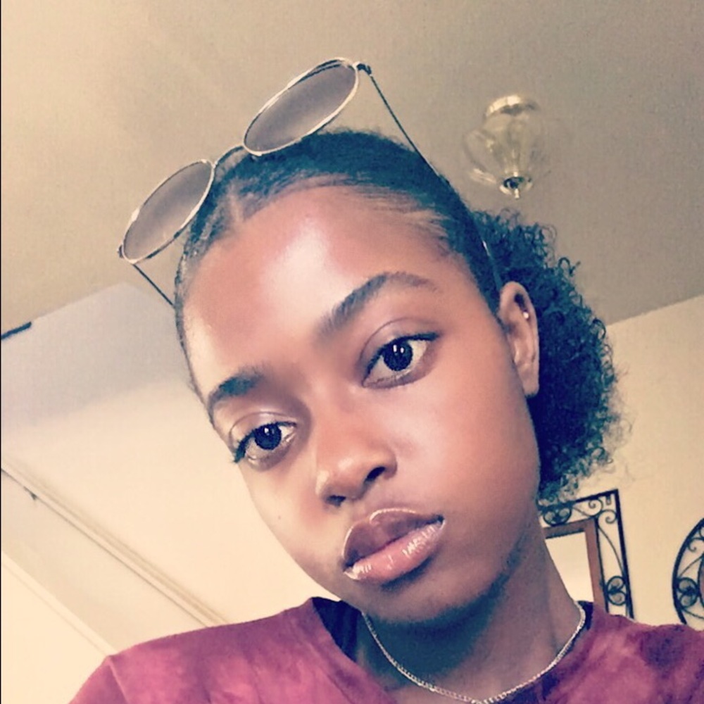 Meet your Posher, Kayanna