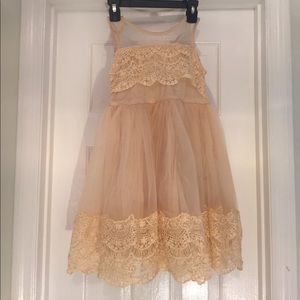 Stunning little girls dress