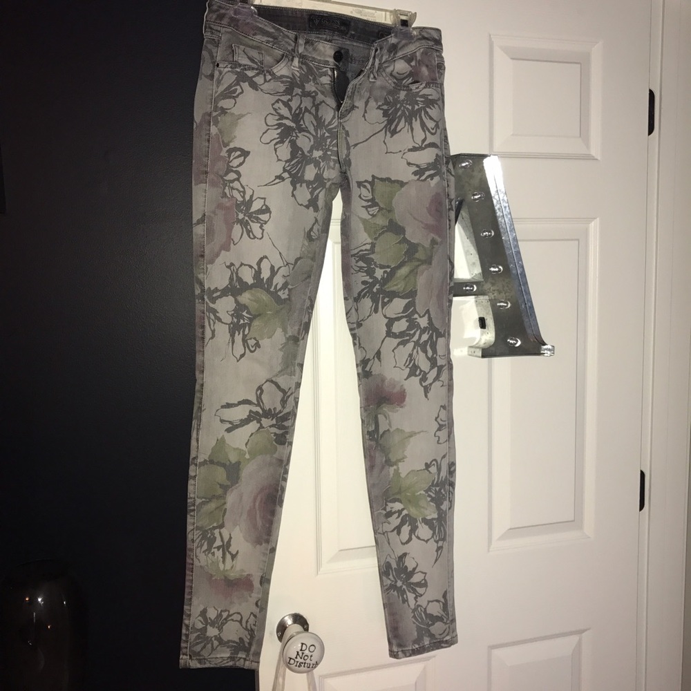 Flower power jeans...