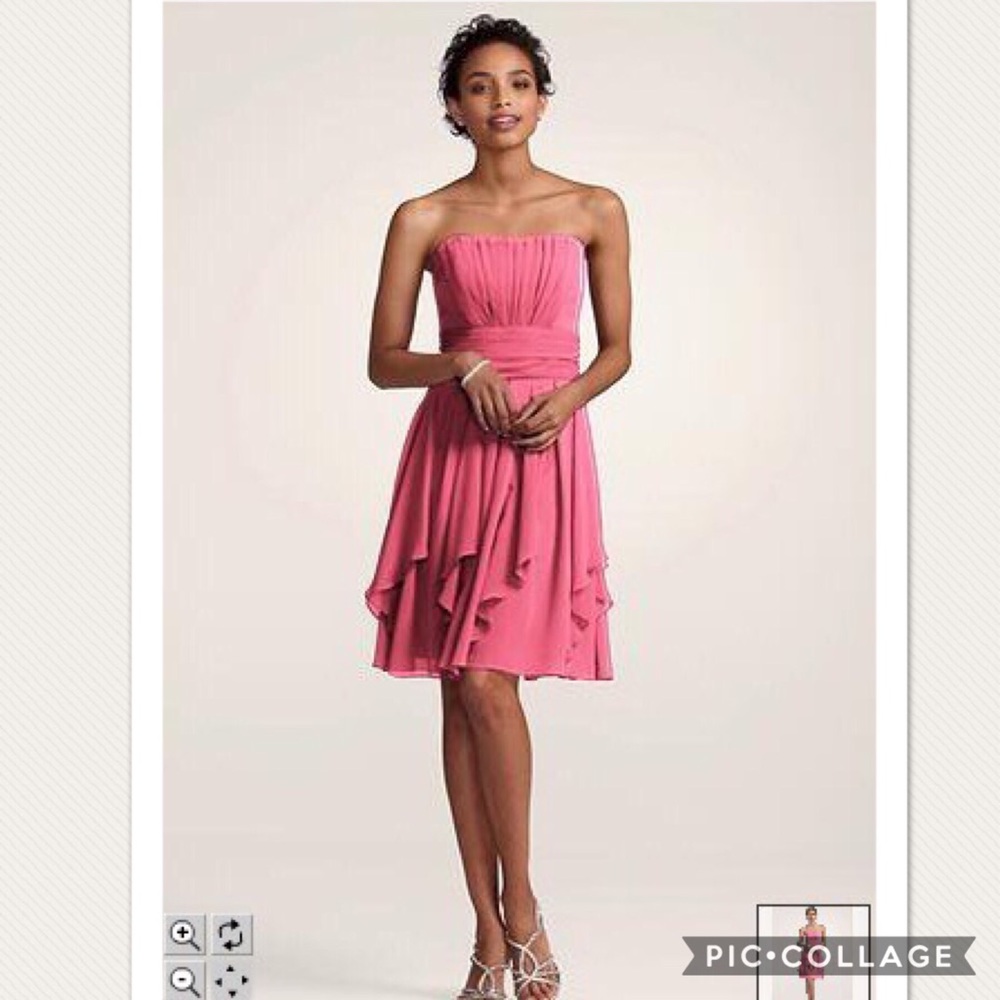 Prom, homecoming, or cocktail dress
