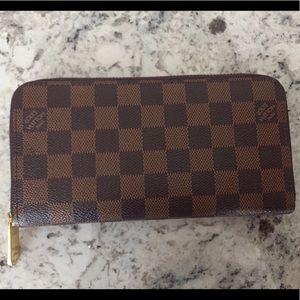 LV damier wallet (price reflects!)