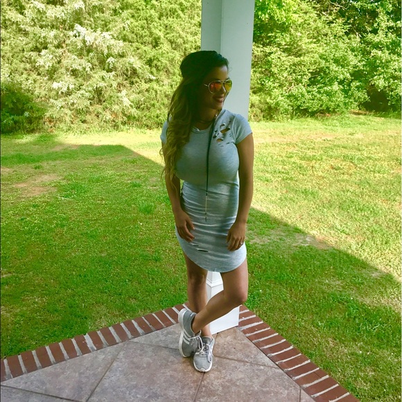 "Don't mind me" light gray distressed dress - Picture 1 of 3