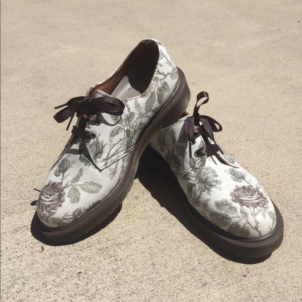 SOLD on M 🚫 Floral Ankle Boot by Dr Martens