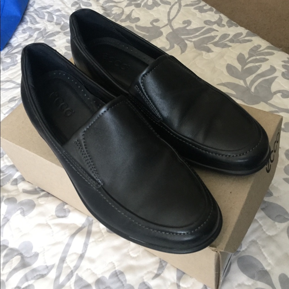 Ecco Leather Black Loafers