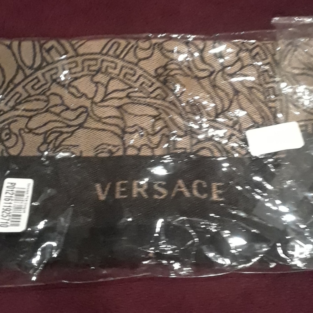 AUTHENTIC Versace Scarf  Brand New