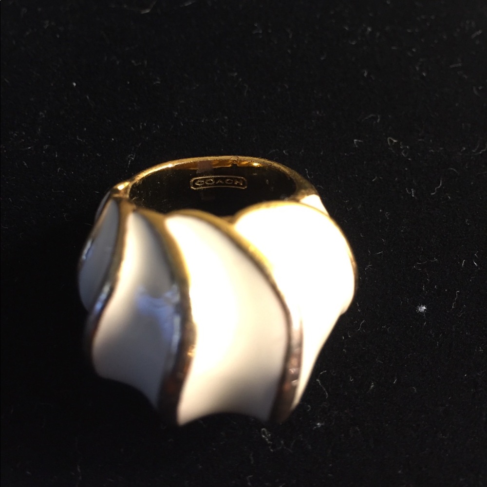 Coach shell ring - Picture 3 of 3