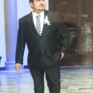 Meet your Posher, Carlos