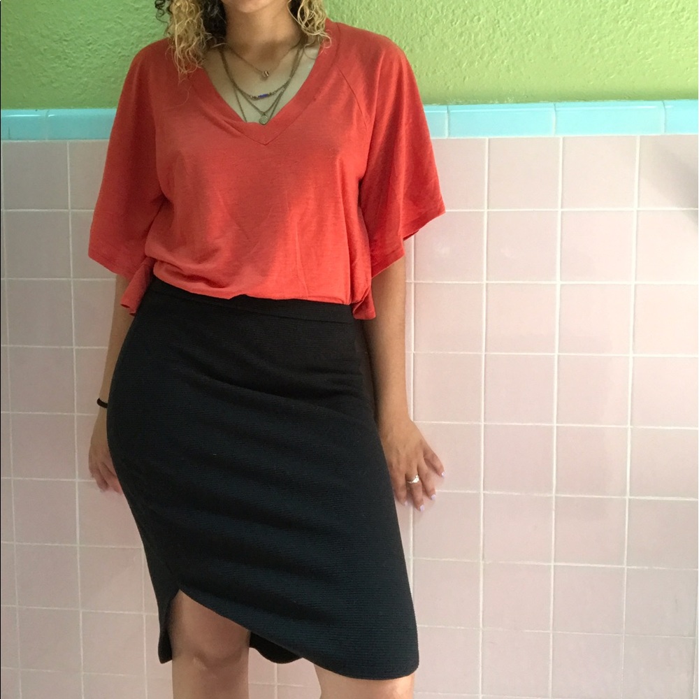 Black Ribbed Banana Republic Skirt - Size XS