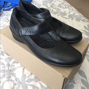 Ecco Black Leather Maryjane Wedge