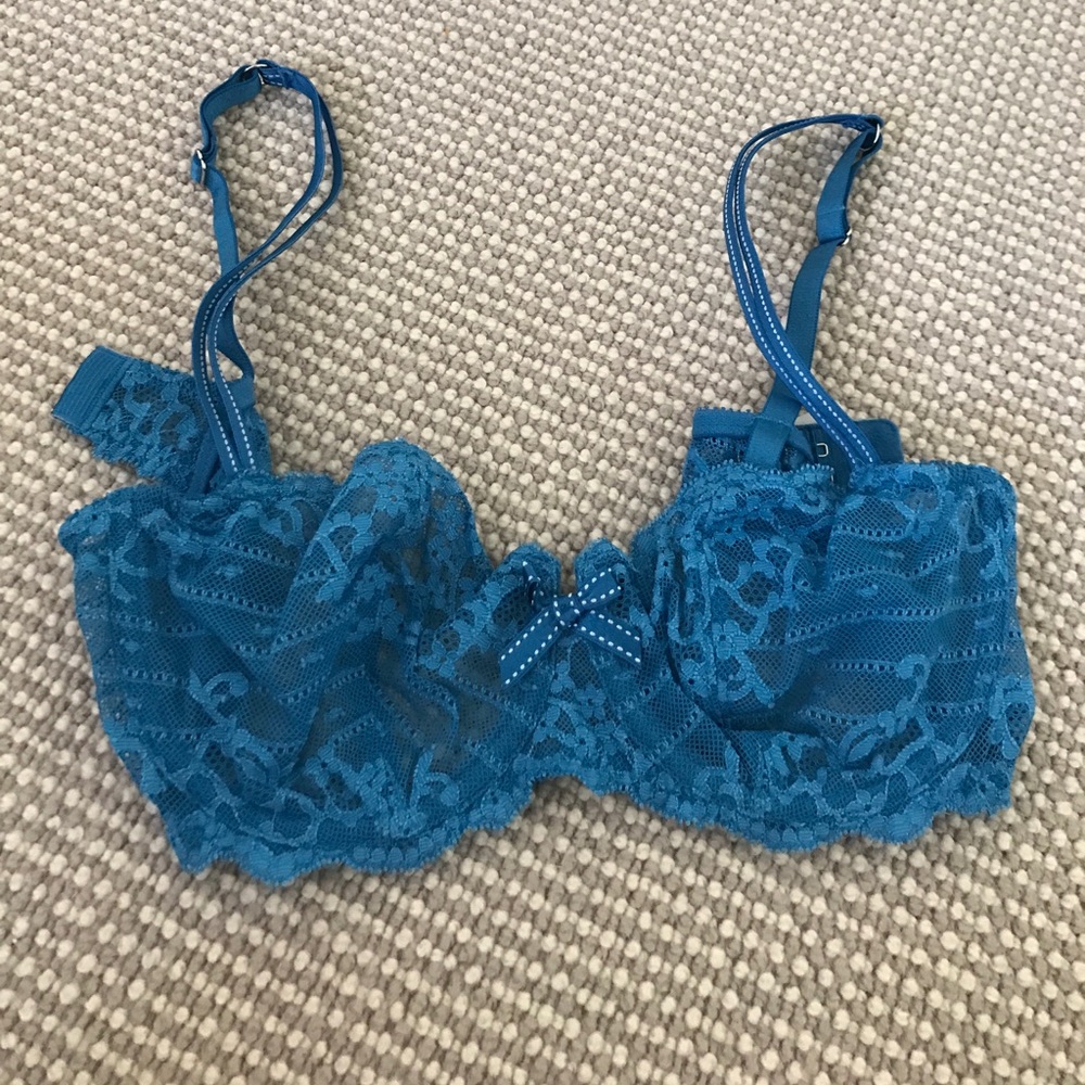 Blue lacy bra!