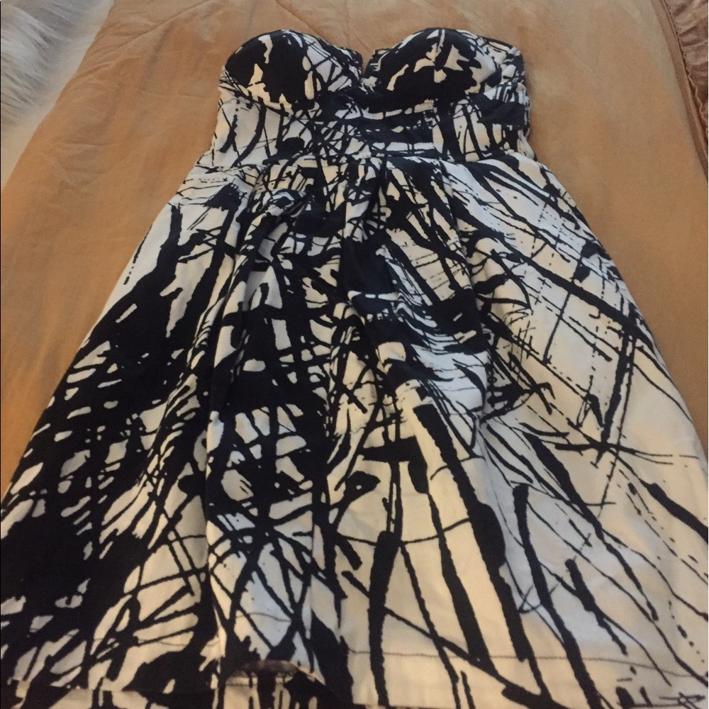 Strapless dress