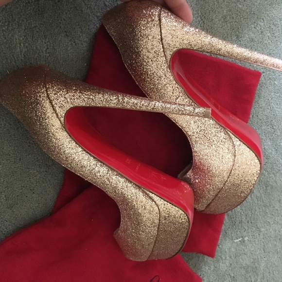 Christian Louboutin peep toe gold glitter heels - Picture 4 of 5