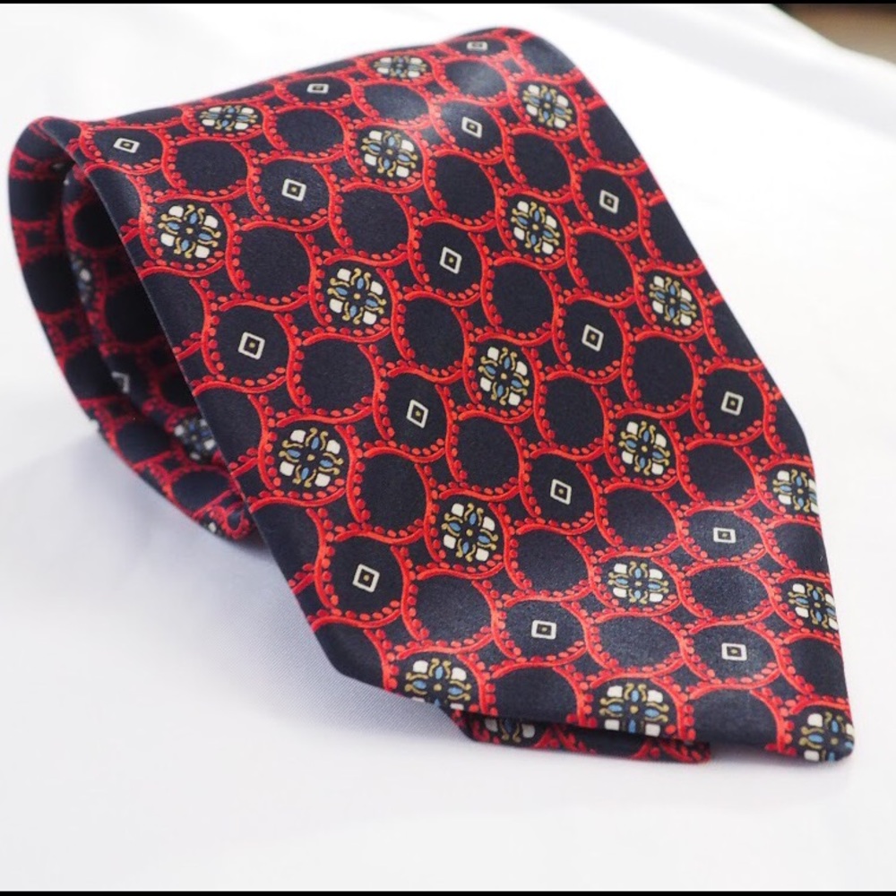 $235 Brioni Silk Tie
