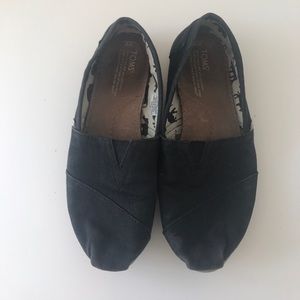 Black Toms