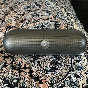 Beats pill XL