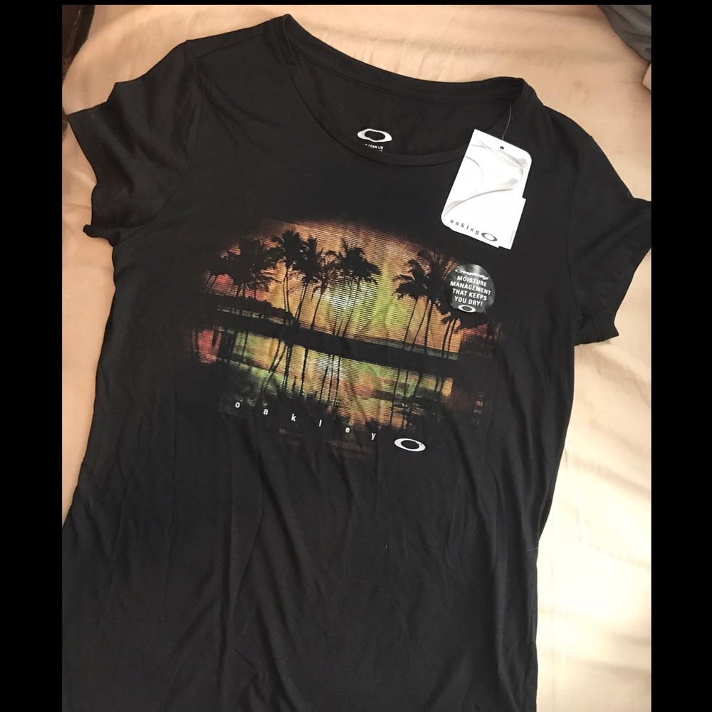 Women's Oakley Tee