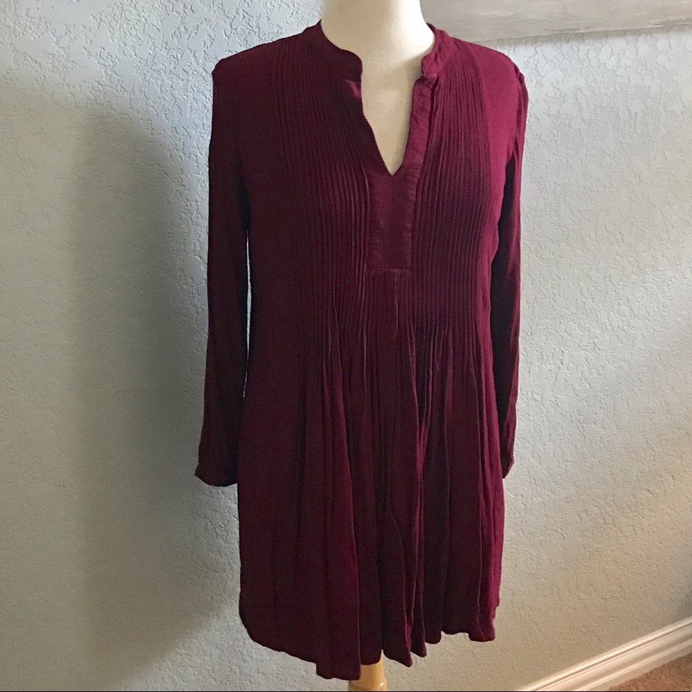 Old Navy burgundy l/s pleated tunic dress