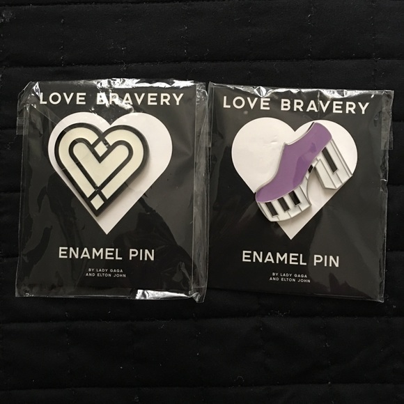 Enamel pins - Picture 3 of 4