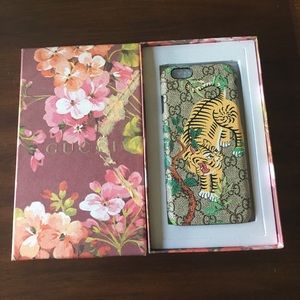 ***Authentic Gucci iPhone 6 case***