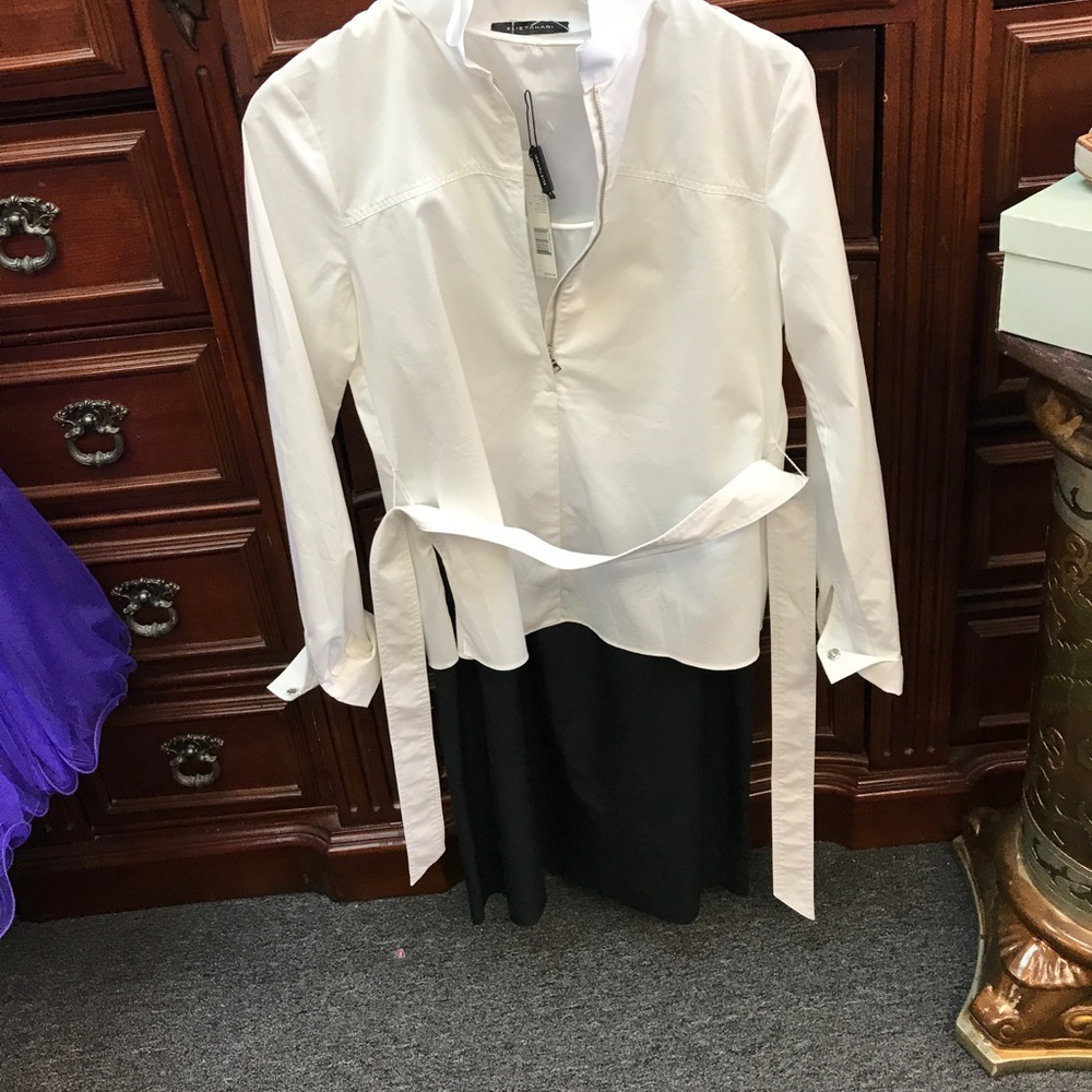 EliE Tahari woman dress